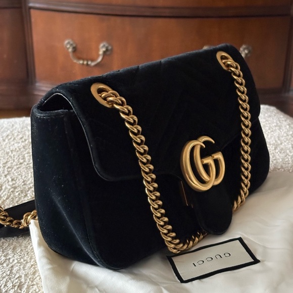 Gucci marmot black velvet medium two way chain bagAccents - Picture 13 of 17